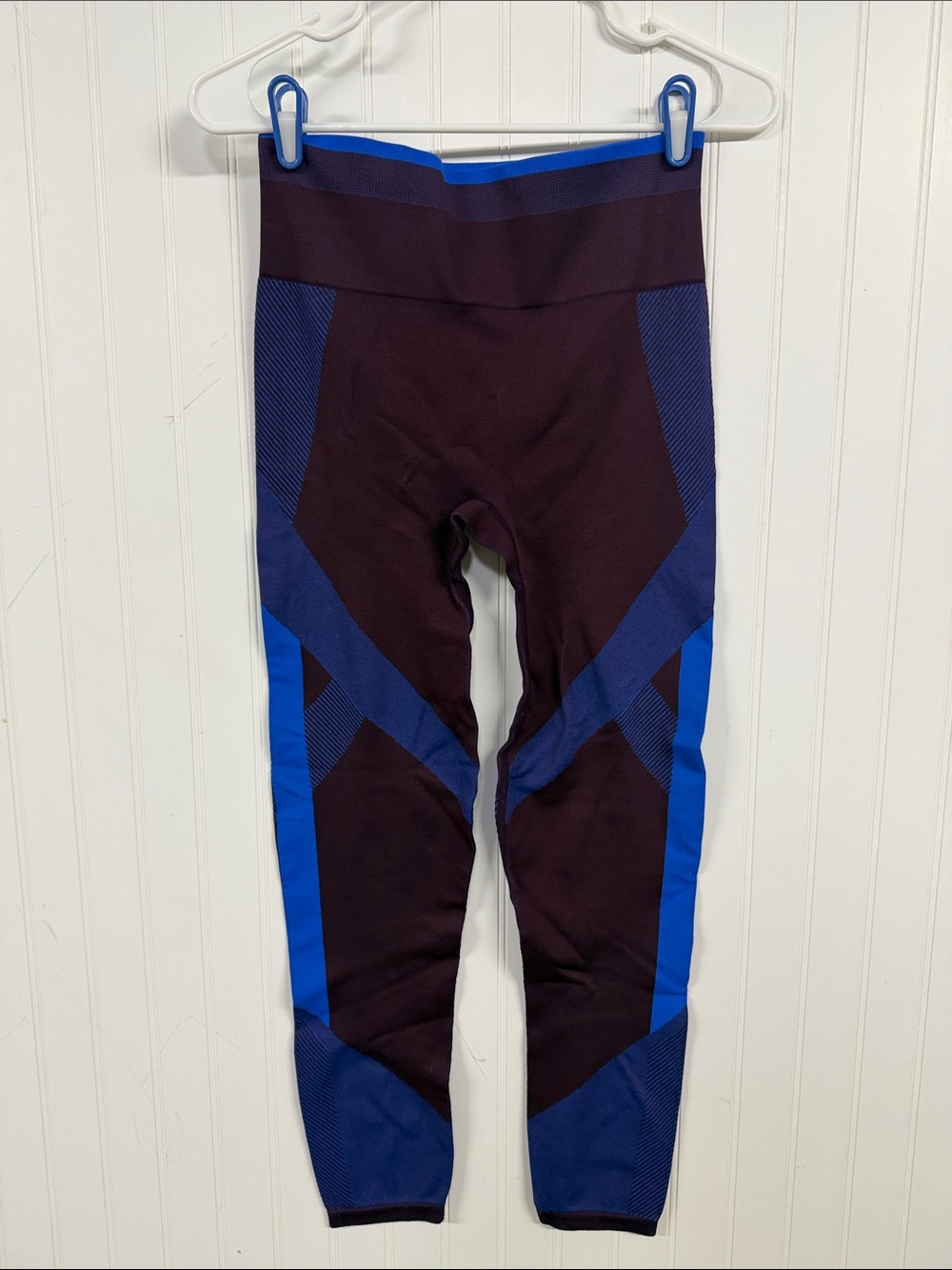 PINK Victoria's Secret Purple and Royal Blue Colorblock Leggings